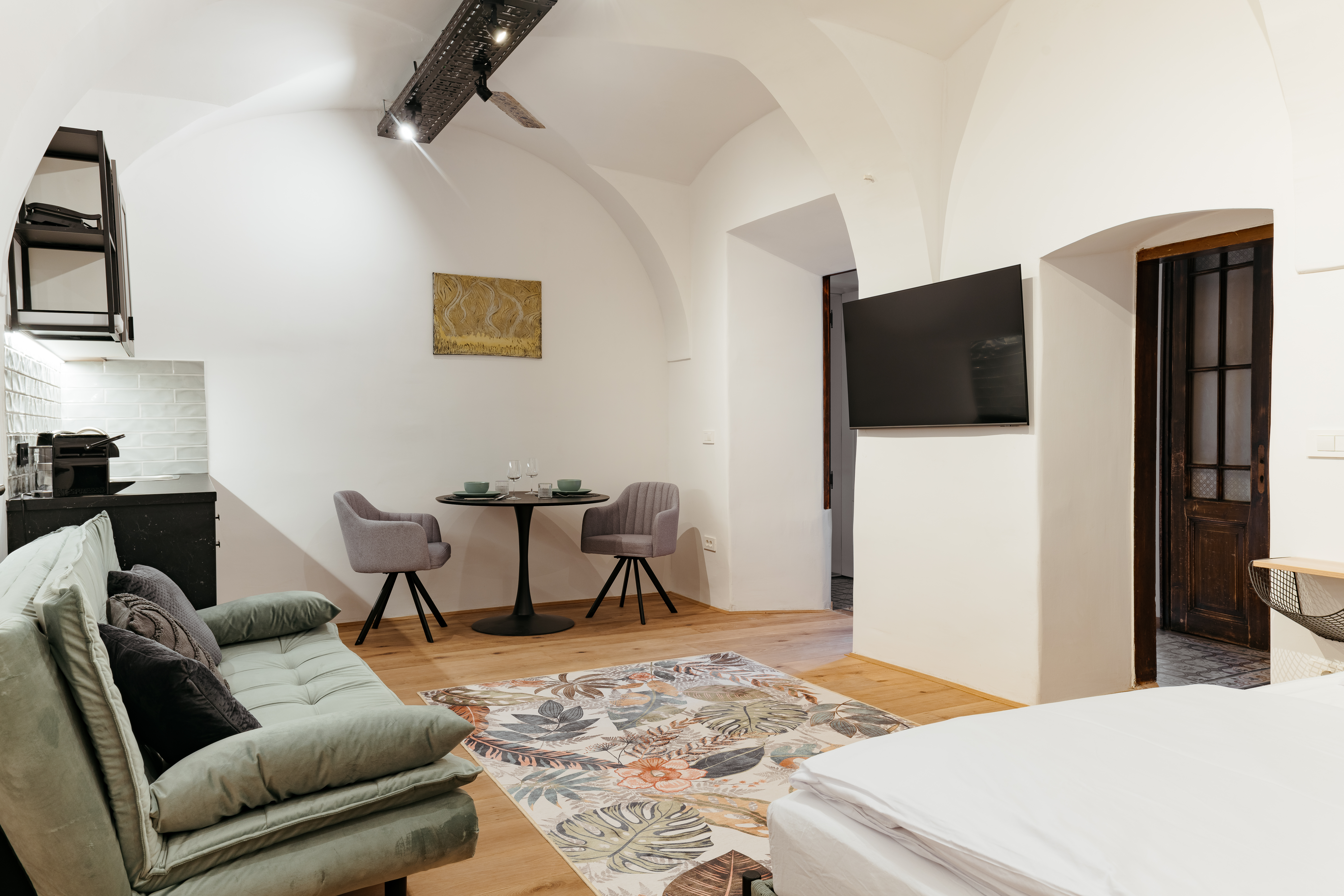 Apartment 4